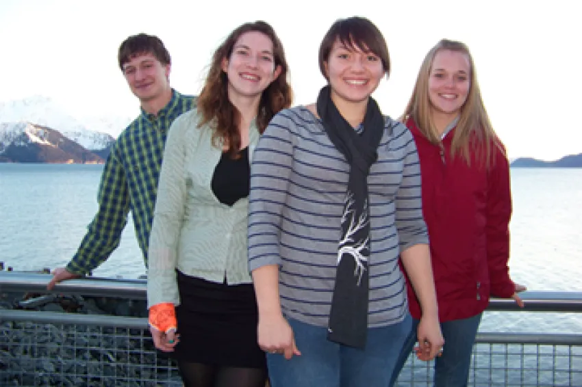 Students of the Alaska SeaLife Center delegation.