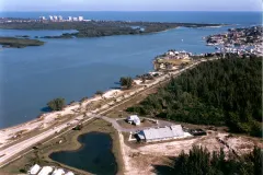 Farther north, in Fort Pierce, Florida, researchers at the Smithsonian Marine Station focus on mangroves and other marine ecosystems of Florida.