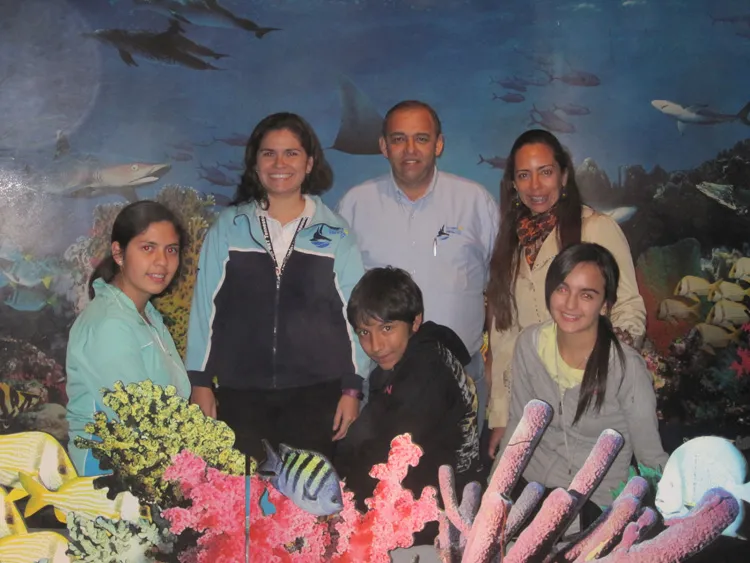 Students from Veracruz, Mexico, are working with the Veracruz Aquarium and their local community to learn about the perception of climate change among the youth population in Veracruz.