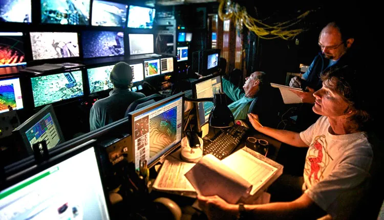 Inside the remotely operated vehicle (ROV) Jason. Inside the remotely operated vehicle (ROV) Jason.